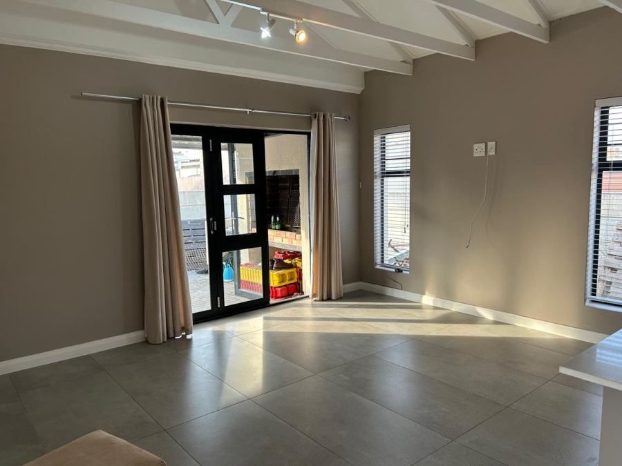 To Let 2 Bedroom Property for Rent in Parsons Ridge Eastern Cape